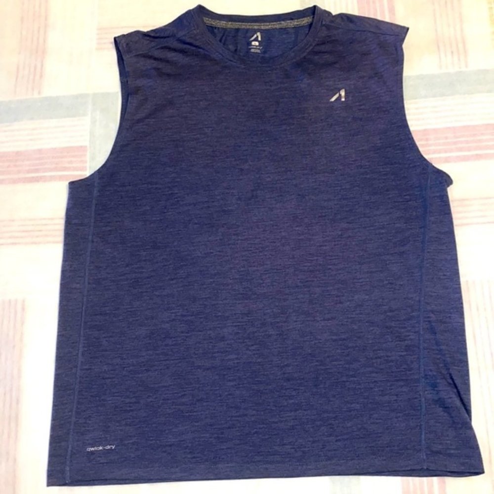 Simple Top for men for gym / athletic activities size L